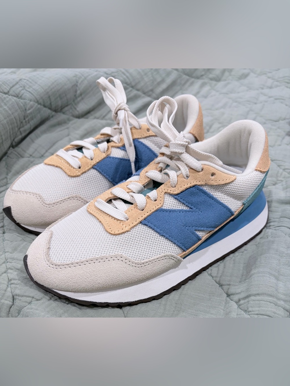 New Balance White, Blue & Tan Suede Mesh Sneakers